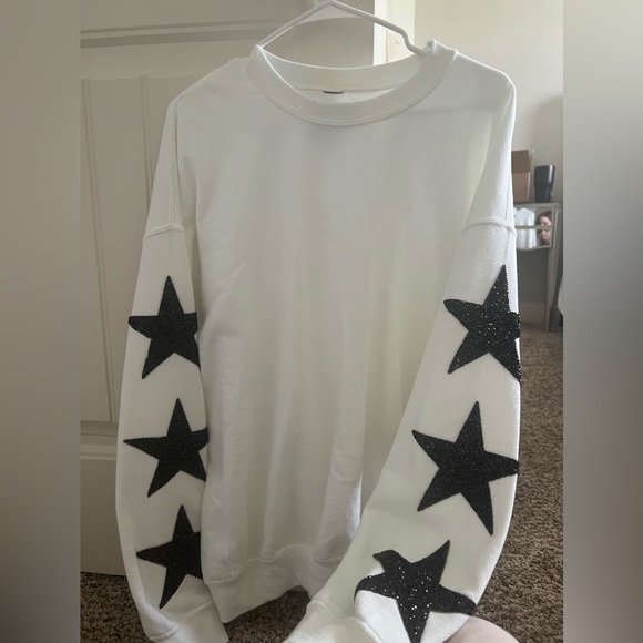 LF Stores Black Star Patch Pullover Sweatshirt Size M - Picture 2 of 4